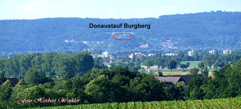 Burg Donaustauf von Kfering aus 