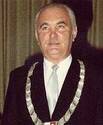 Dr. Bruno Sahliger Bürgermeister