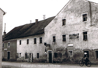 Baumann Wirtschaft und Friseurladen